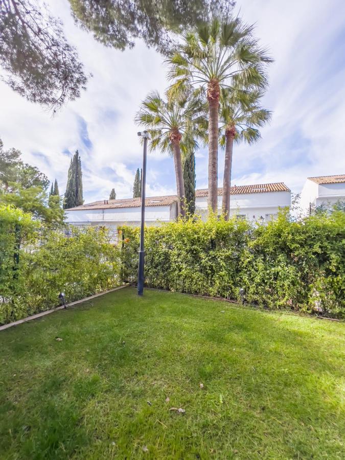 Bajo Con Jardin En La Milla De Oro Appartement Marbella Buitenkant foto