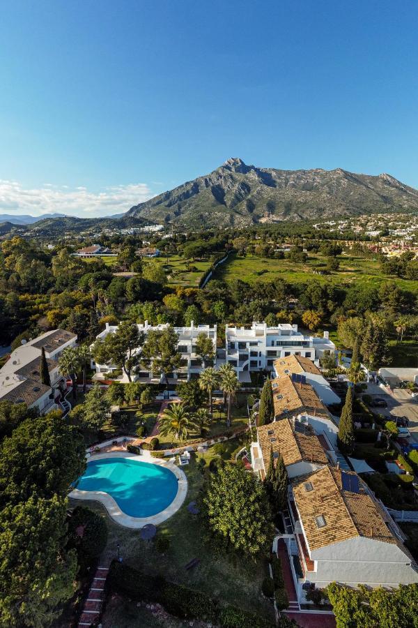 Bajo Con Jardin En La Milla De Oro Appartement Marbella Buitenkant foto